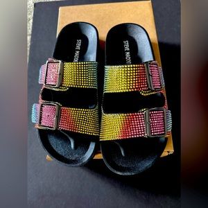 NIB Big kids Size 2 bling sandal slides